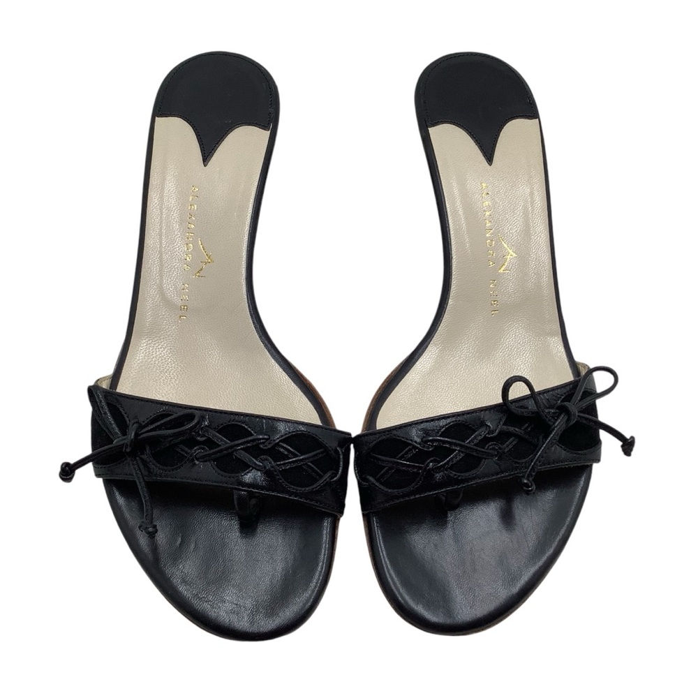 {Alexandra Neel}Mules